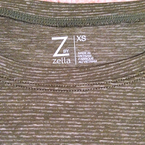 NEW Z by Zella Carly SS Commuter Tee in Olive Branch - Picture 5 of 7